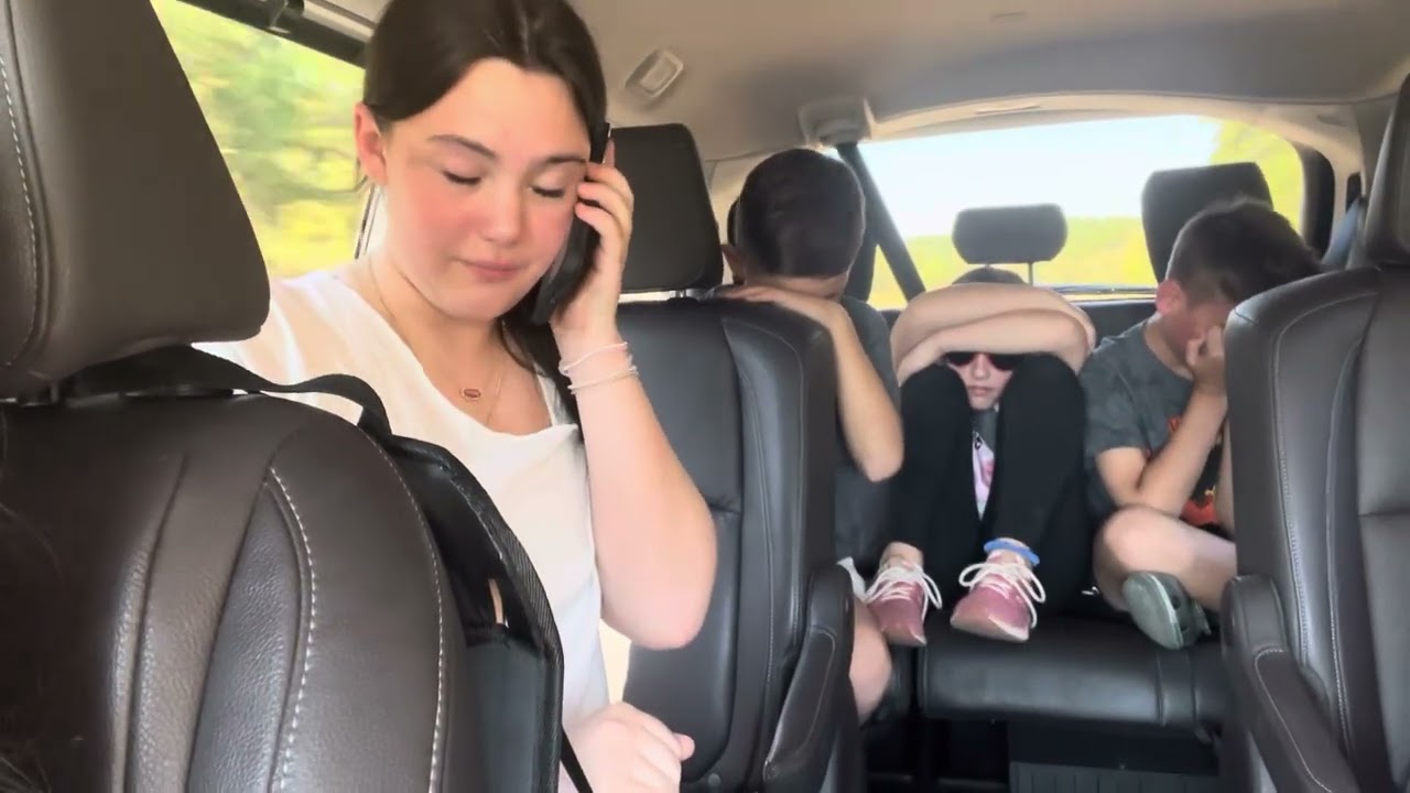 The Black Shadow - BFF Fall Break Vibes 