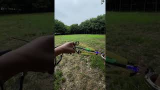 ¡Tiro con honda 40 metros para golpear el objetivo,👍 el poder también es tan grande!😮😂💥