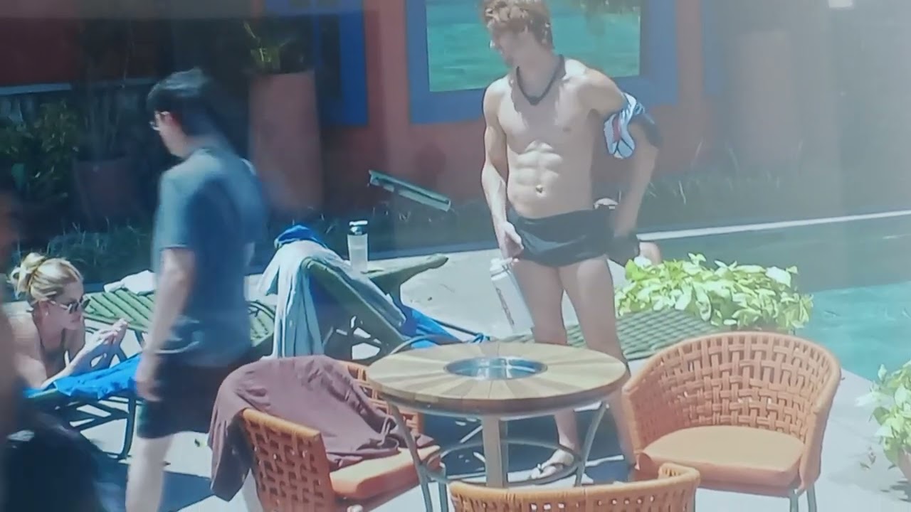 A fazenda 17 conversando sobre a yona