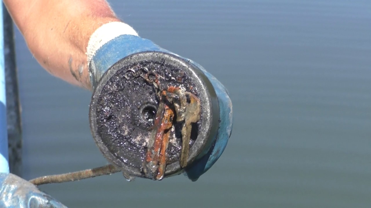 Поисковый магнит на озере.Классное видео!