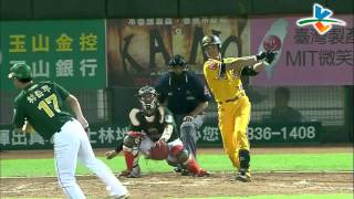 20131010 CPBL 獅VS象 8下 王勝偉敲出本場第三支安打,送簡富智回本壘得分