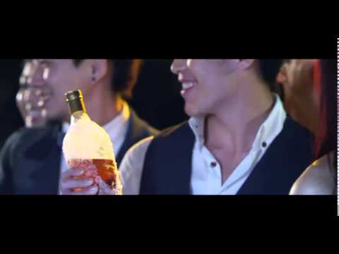 威利來3星干邑飛鏢廣告