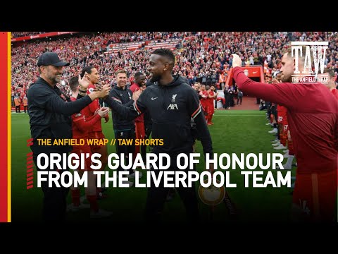 Divock Origi's Guard of Honour from the Liverpool team | TAW Shorts