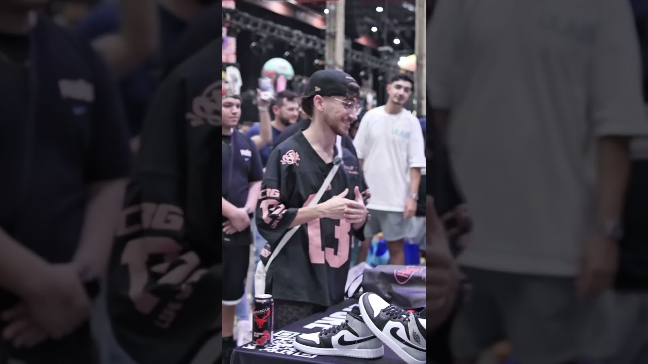 CRAZY FROM ARGENTINA CARRYING A MYSTERIOUS BAG