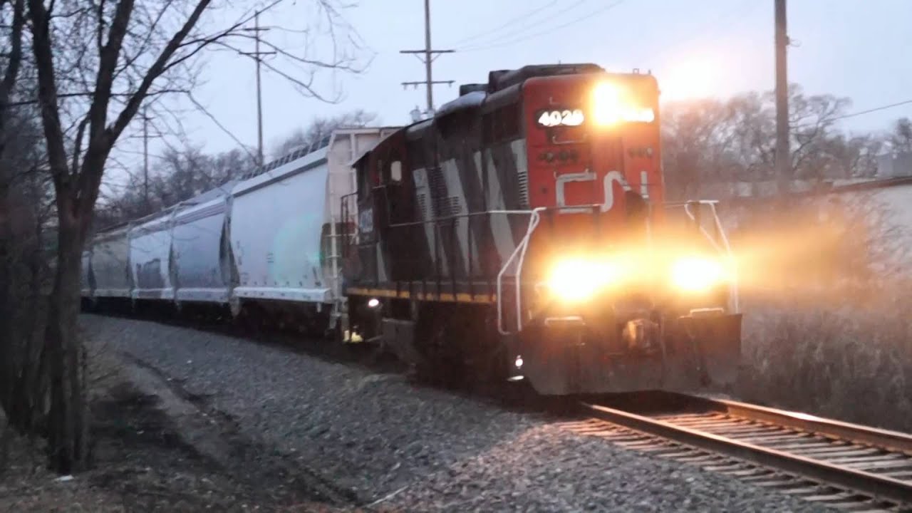 CN# 4028 GP-9 Slow Run By's Villa Park Illinois CN's Freeport Sub