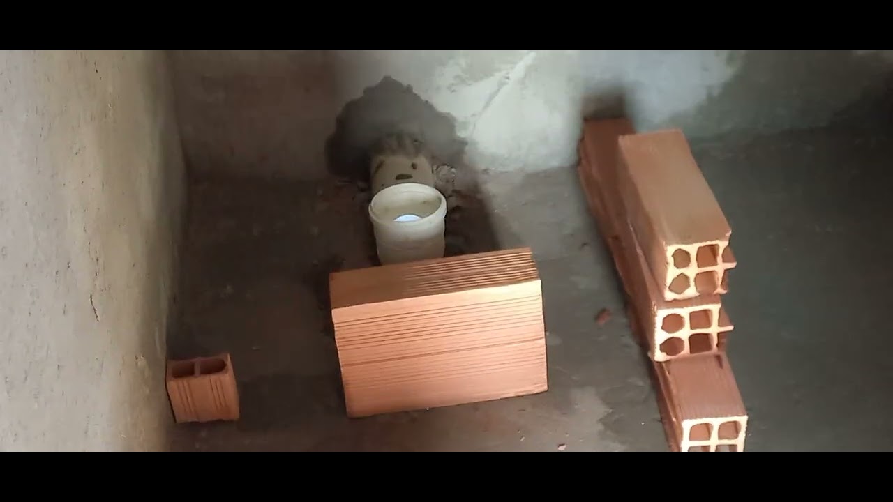 Fazendo  o esgoto do banheiro 