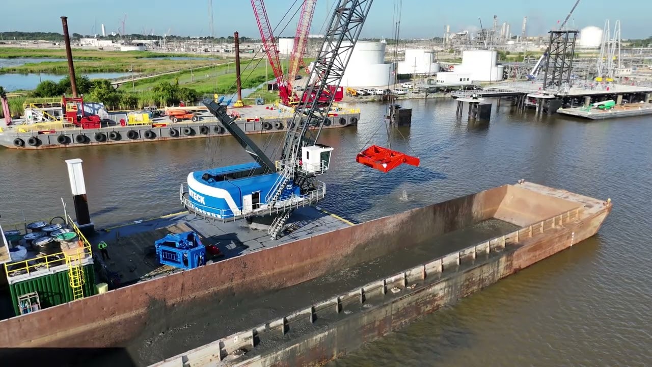 Mteck 840E Electric clamshell crane