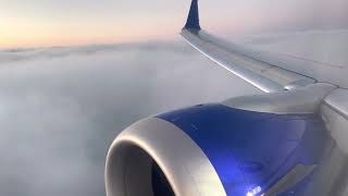 United Boeing 737 Max 8 Approach to KSAN San Diego Through Clouds 4/13/2023