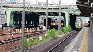1700系1702F一部特別車特急豊橋行金山4番線到着