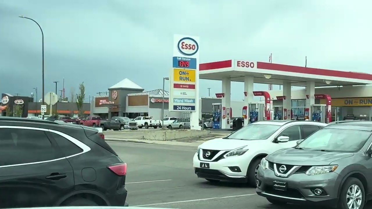 “Grand Prairie — столица дождливых селфи и мокрых колёс.”