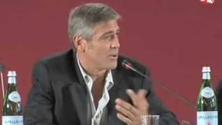 Светская Хроника - Геи просят Джорджа Клуни о поцелуе