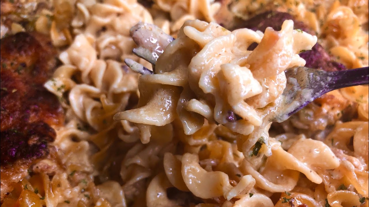 🍗EASY HOMESTYLE CHICKEN & NOODLES | Cooking w/ Ashley