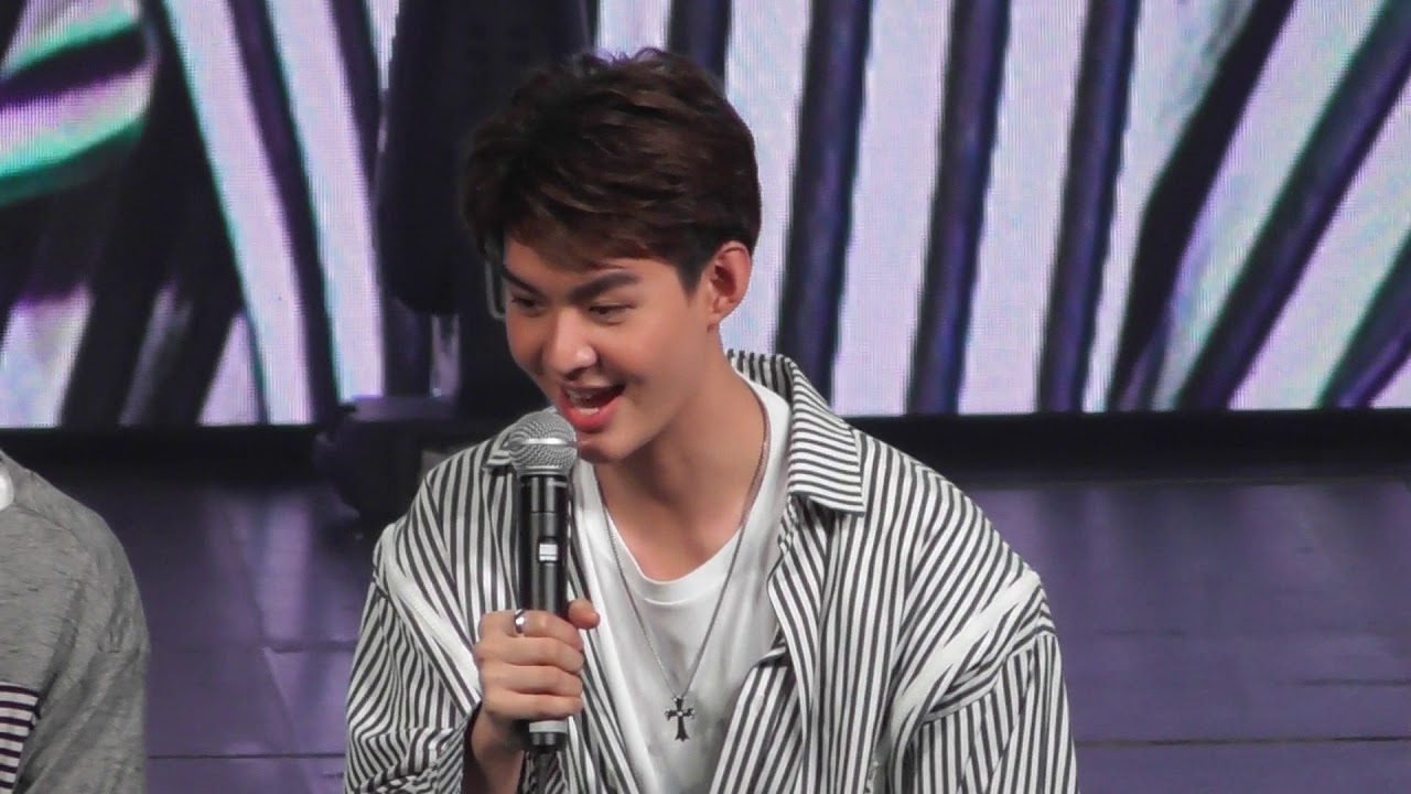 เพิร์ธ ผัว เซ้นต์ เมีย ฮาพี่นิวมากมาย ชอบๆๆๆ งานแฟนมีตกรุงเทพ@SHOW DC 16-12-61(17)