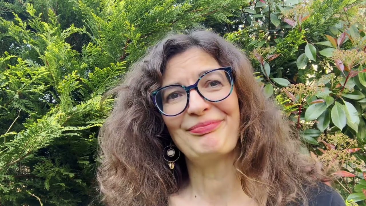 Présentation absurde - Christelle Frigout