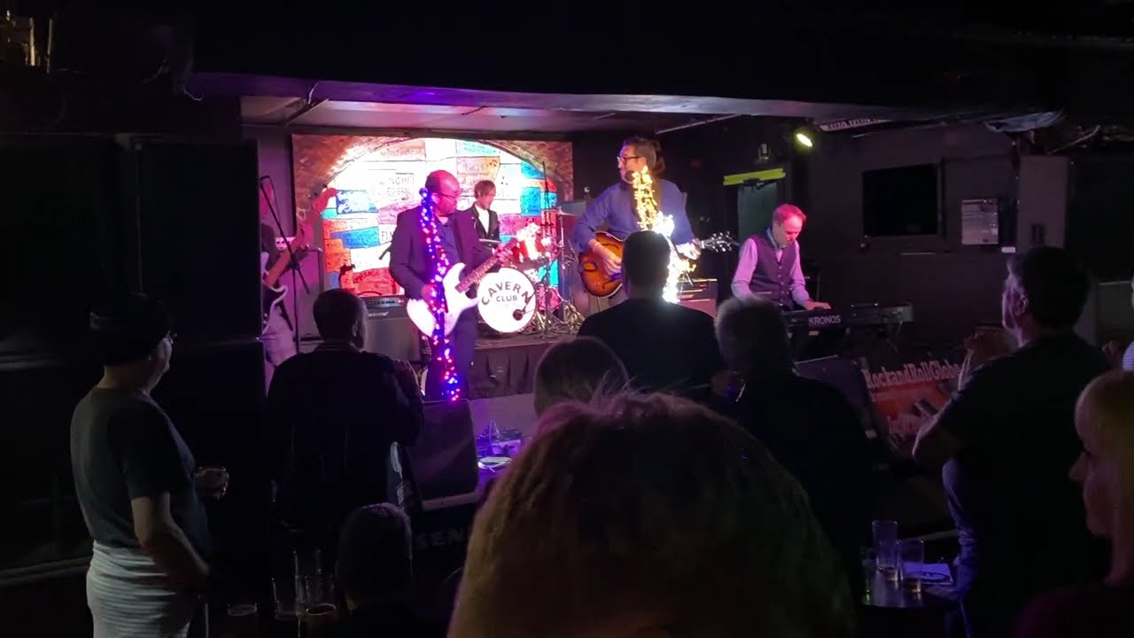 Wish I Was In Love With You - Greg Murray & The Seven Wonders at The Cavern Club Liverpool