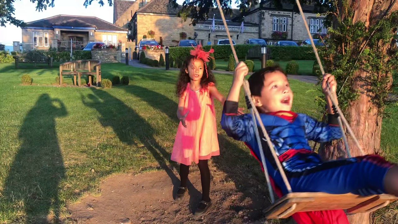 Chrissie Wunna- Ruby and Junior ‘Swing vibes’ -Wunna Land (Ruby Wattis/ Junior Thompson)