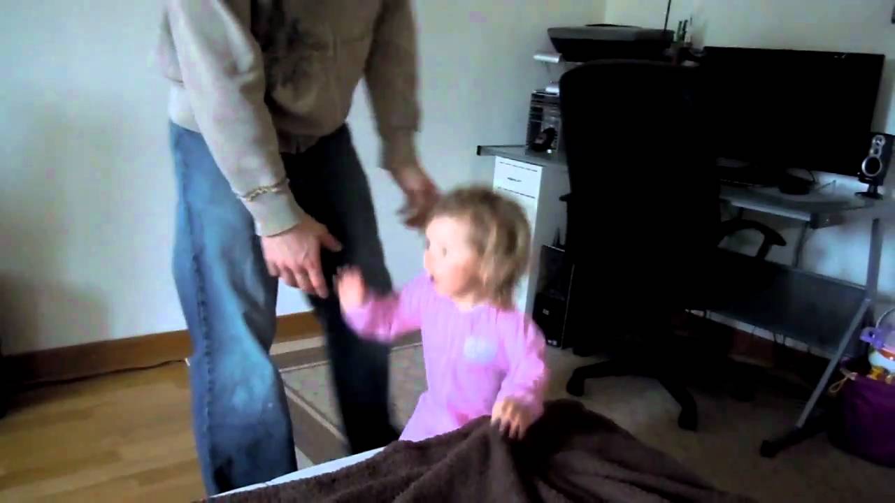 Melayna nimmt Tanzstunden