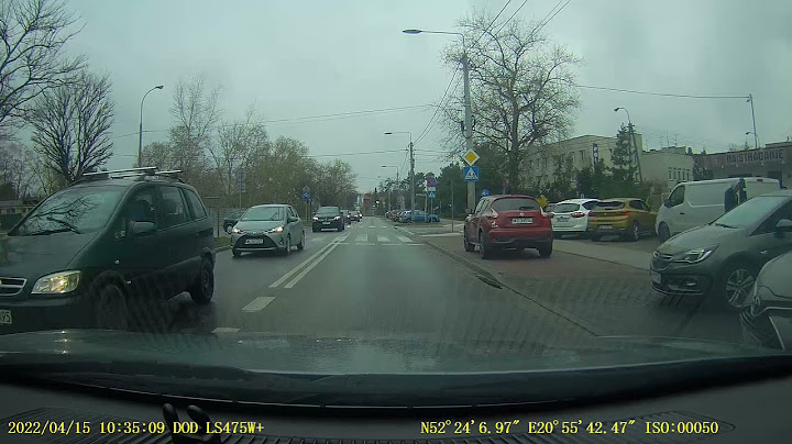 Czekała chyba na kwiaty bo do jazdy to jej się nie śpieszyło