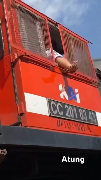 Selebrasi Sarangheo dari Masinis Kereta Api Serelo #selebrasi #railway #lokomotifindonesia #train