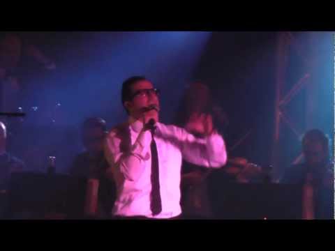 Yaakov Shwekey sings Kdai