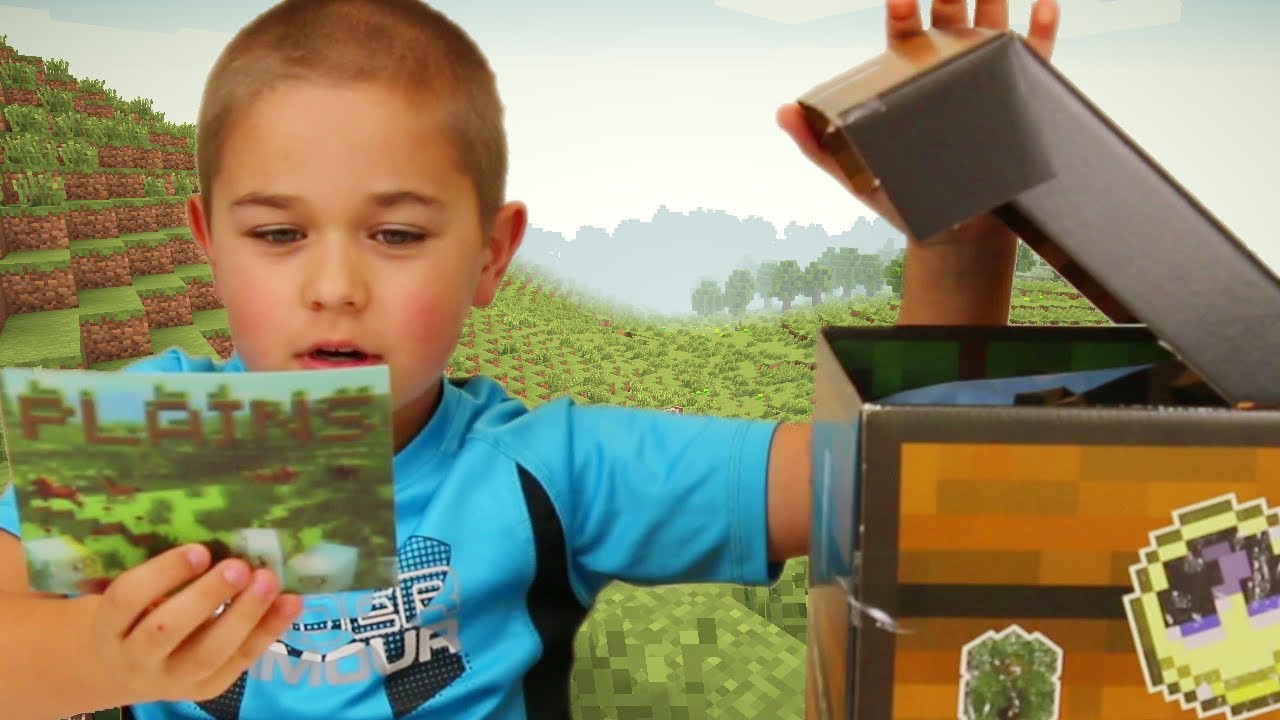 MINECRAFT OFFICIAL MONTHLY MINE CHEST OPENING | PLAINS | RADIOJH AUTO