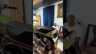 Motor Honda Gl Pro Jadi Pajangan Waktu Lebaran