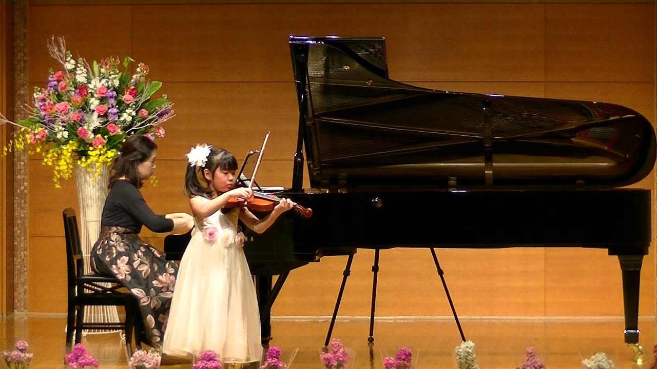 ヴァイオリン発表会（7歳） ザイツ コンチェルト第5番第1楽章 - YouTube