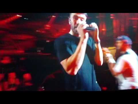 SH- Body Like A Back Road at BBMAs