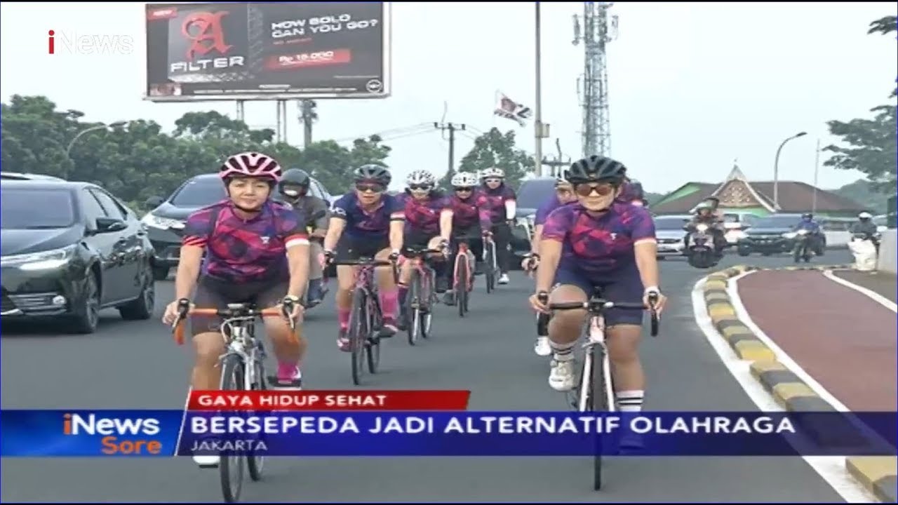 Mari! Gaya Hidup Sehat dengan Bersepeda - iNews Sore 12/10 newspaper mockup