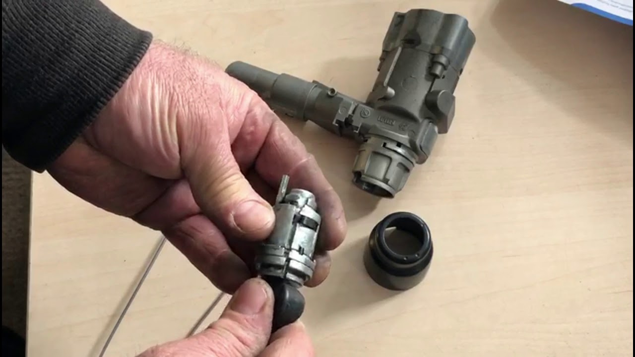 MERCEDES W124 STEERING LOCK YouTube