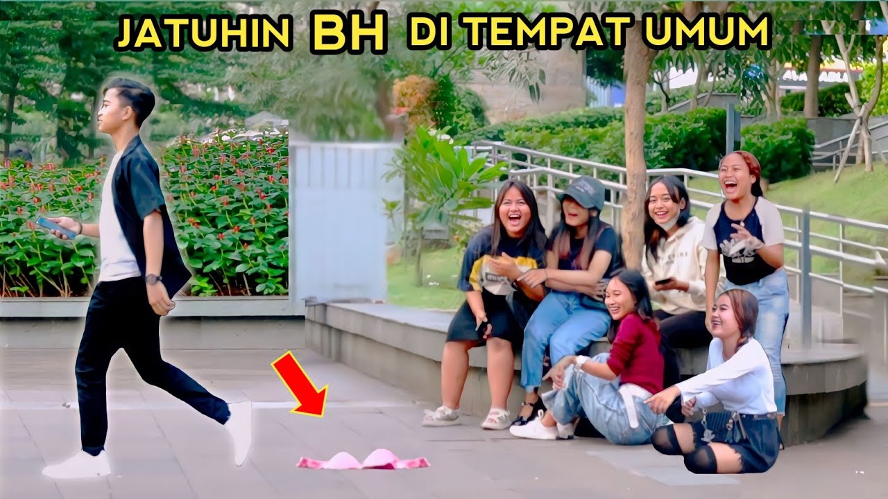 PRANK JATUHIN BH DI TEMPAT UMUM.. AUTO NGAKAK