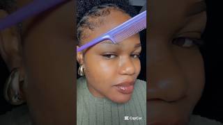 Easy Eyebrow Hack Using The Tail Of A Comb