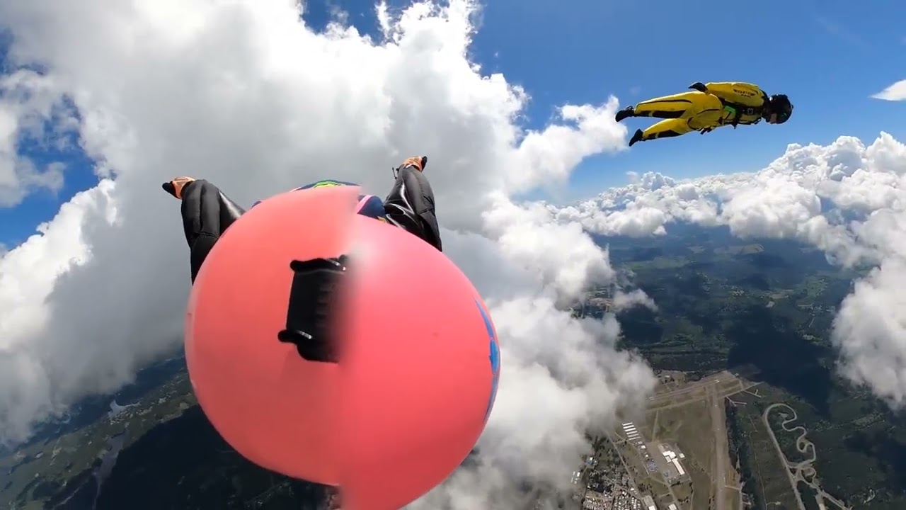 Magical Cloud Cruise Tracking Skydive