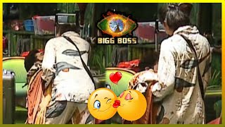 Bigg Boss 15 Tejaswini Kiss To Karan Kundrra In Front Of Housemates