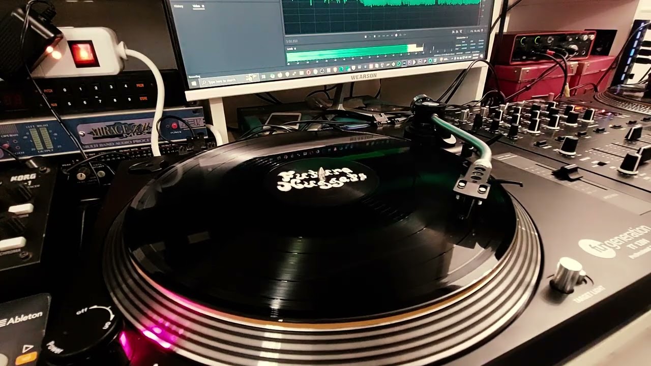 Plevna & Ion D – Ȋn Drum | Vinyl ⬤ | [Future Nuggets – FN 009]