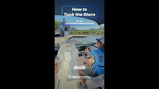 How To Pull Up to a Gas Dock Like a Pro: Tuck the Stern! Bridge Marina Boating Tip #shorts