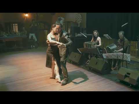 Virginia Cutillo & Juan Cantone dance to Volver live by 2 bandoneons