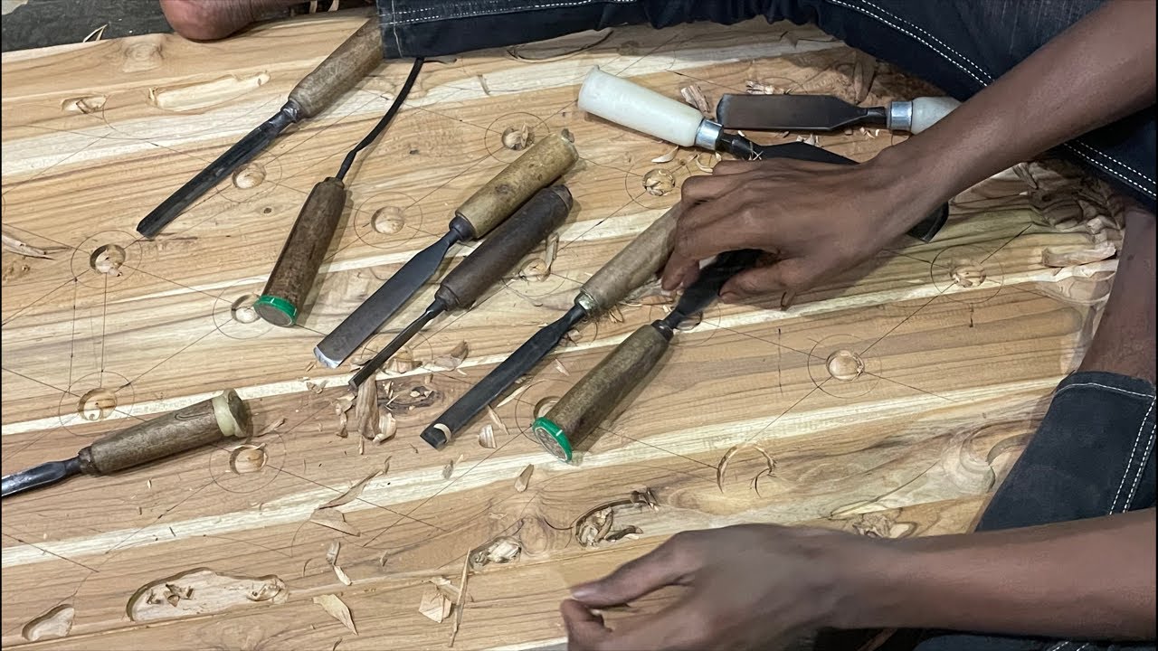 Satisfying wood carving live