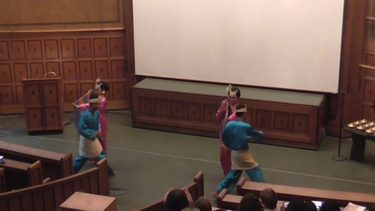 Traditional Dances of Minangkabau, Padang: Tari Selendang / Performance in Hamburg