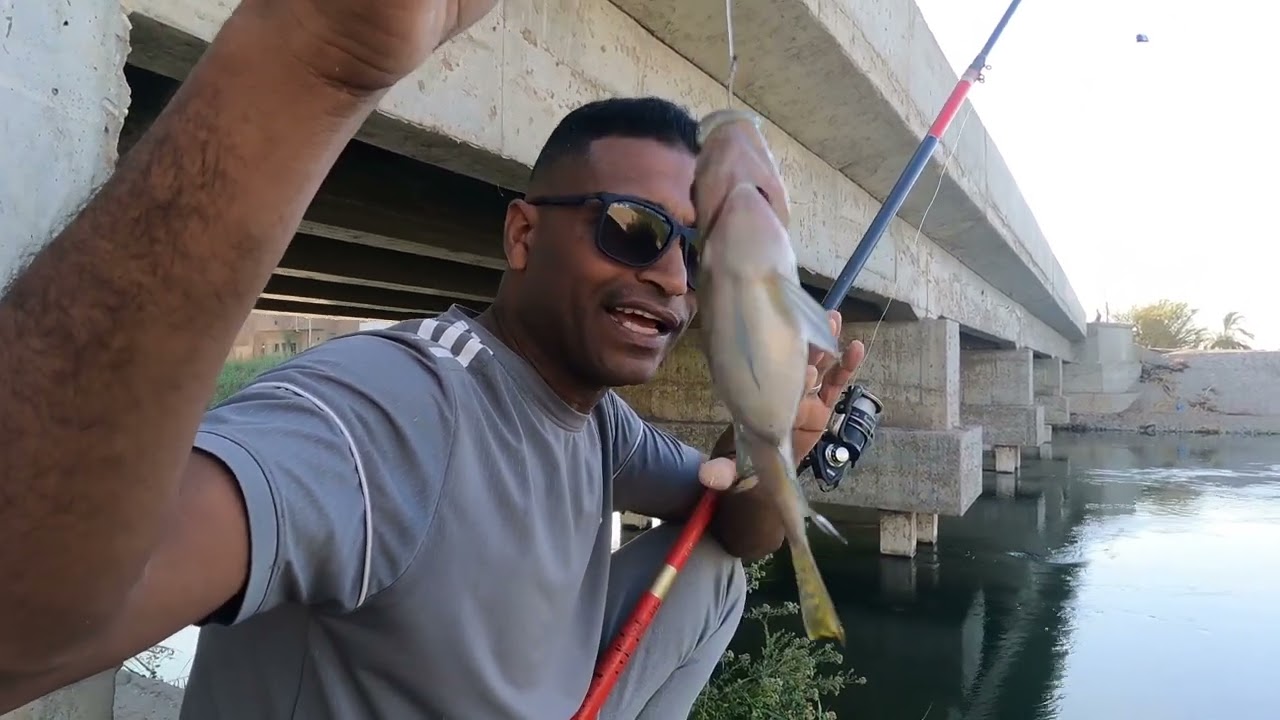 تجربه العجينه الصيني فى المياه المفتوحة شوف النطه من على اعلى كوبري🤣🤣