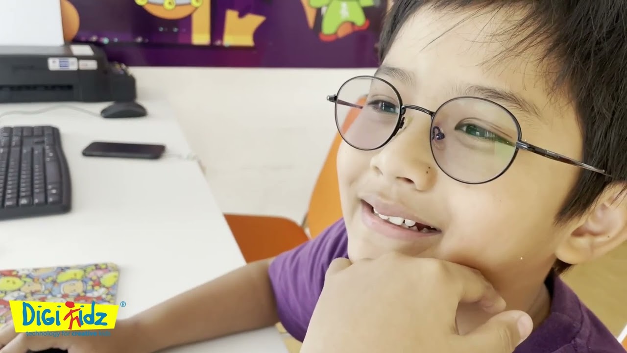 🚀 Great Job! Alex Programmed a Robot That Can Draw