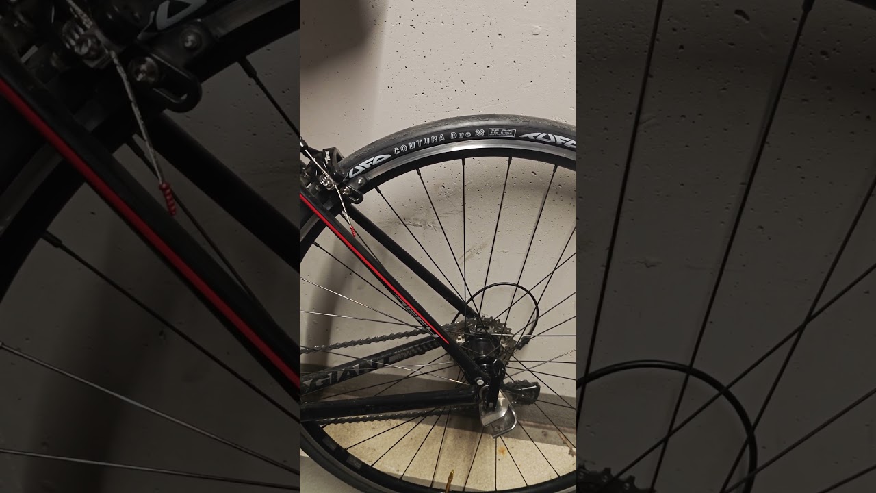 Nie ustawiłem napis&oacute;w nad wentylami. Będę smażyć się w szosowym piekle gdzie będą same gravele xd