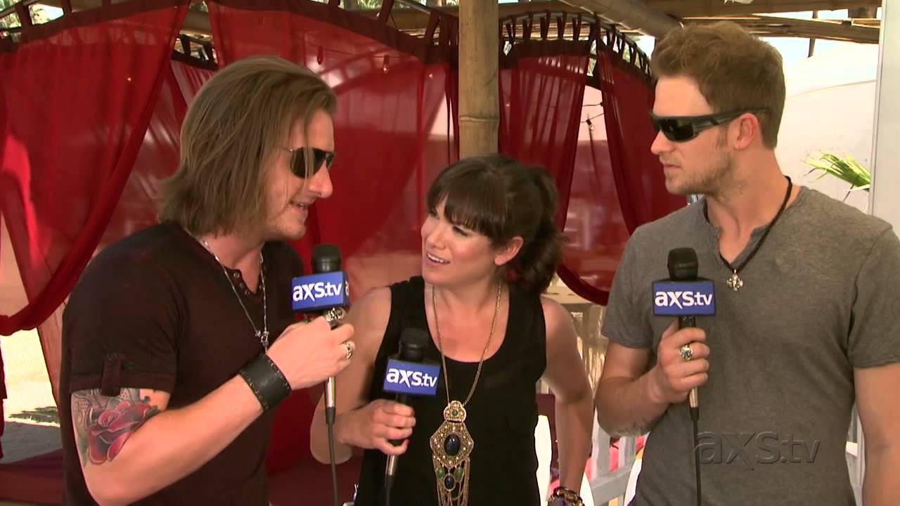 Florida Georgia Line check in with @AXSTV at Stagecoach