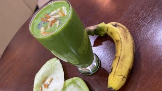 Palak Spinach Banana Smoothie | Green Smoothie | Healthy Nutritious Smoothie For Weight Loss