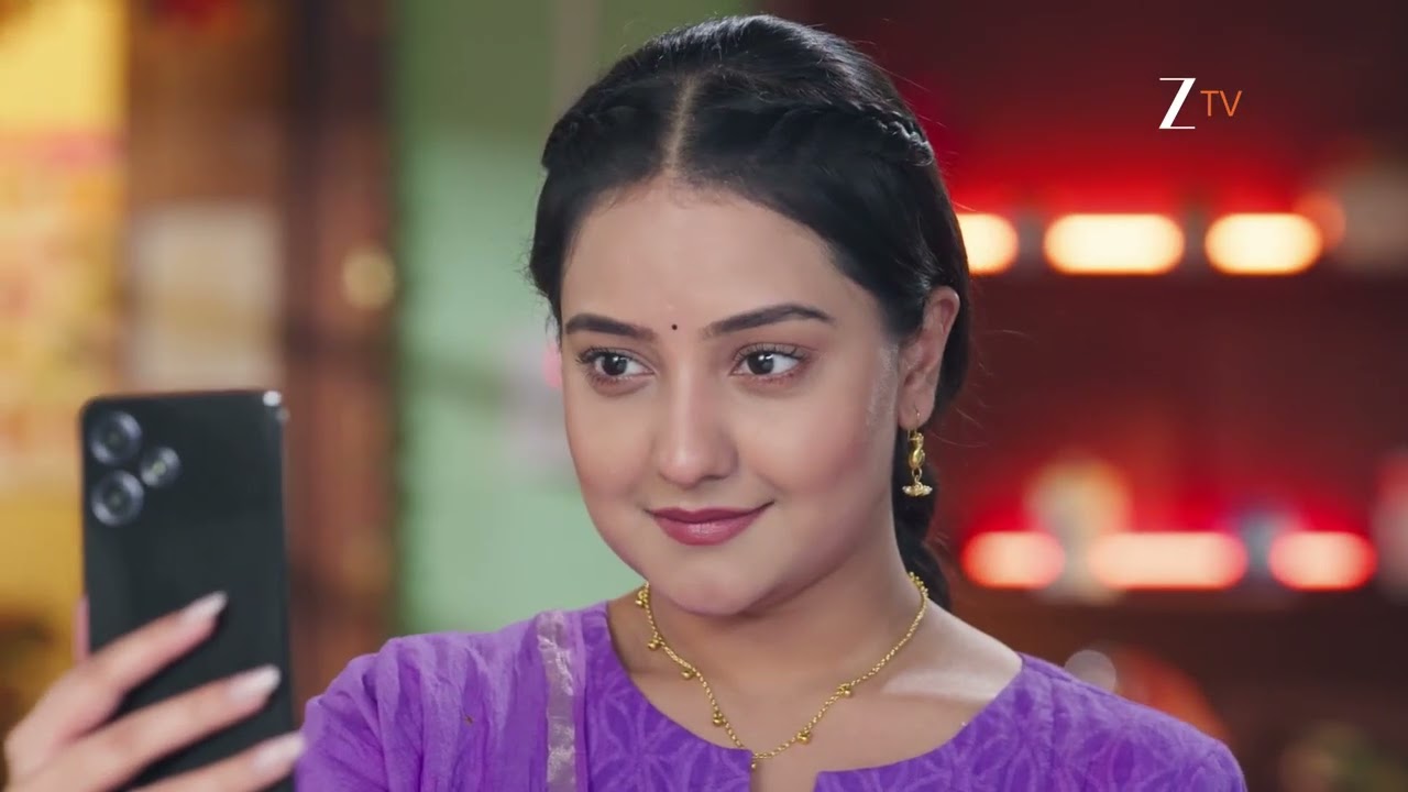 Lakshmi Niwas Hindi | Kya Bhoomika ki zindagi mein koi anjaan shakhs dene waala hai dastak?