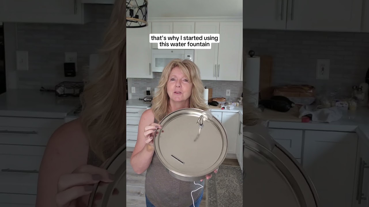 Did you know that your dog's water bowl can give them an infection? 🐶