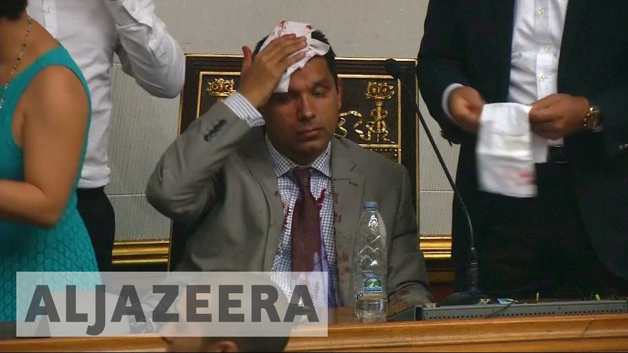 Venezuela: Armed groups storm opposition-controlled National Assembly