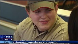 Picture of deaf cashier at Denton Whataburger goes viral