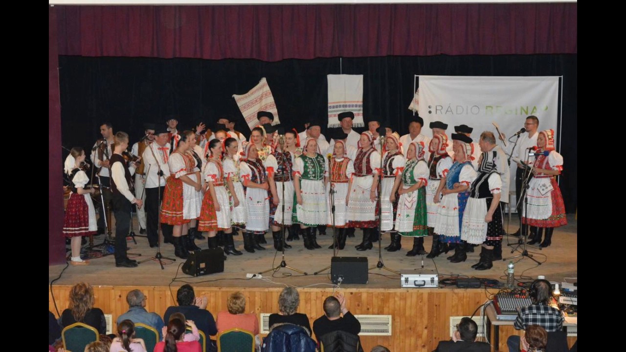 Stromíš z Vlachova - Vo Vlachove na dedine, Ej úhore , Keby mi tak bulo