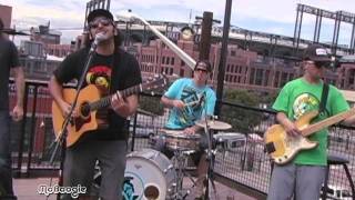 MIKE PINTO "Backburner" - stripped down MoBoogie Rooftop Session @ Lodo's chords